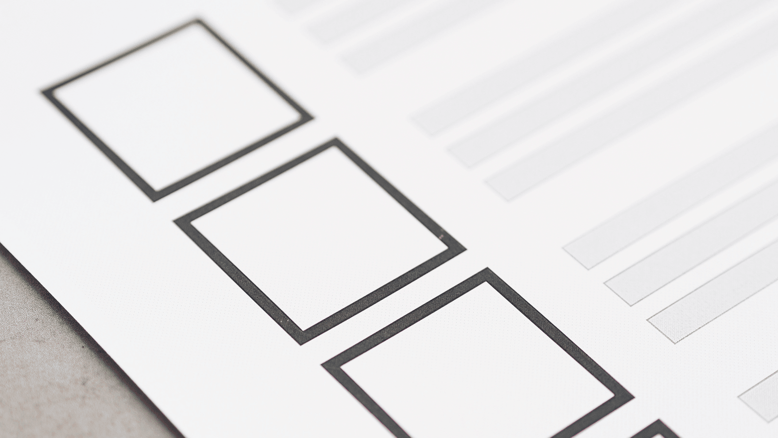 Чек-лист с пустыми квадратными пунктами для проверки перед публикацией